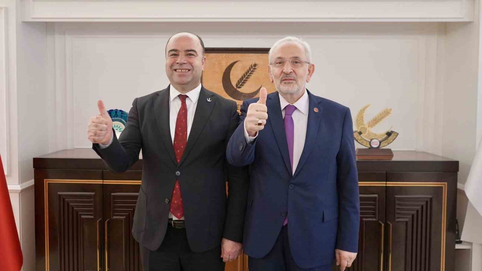 Eski AK Parti Belediye Başkanı Nihat Çiftçi, Yeniden Refah’tan aday oldu