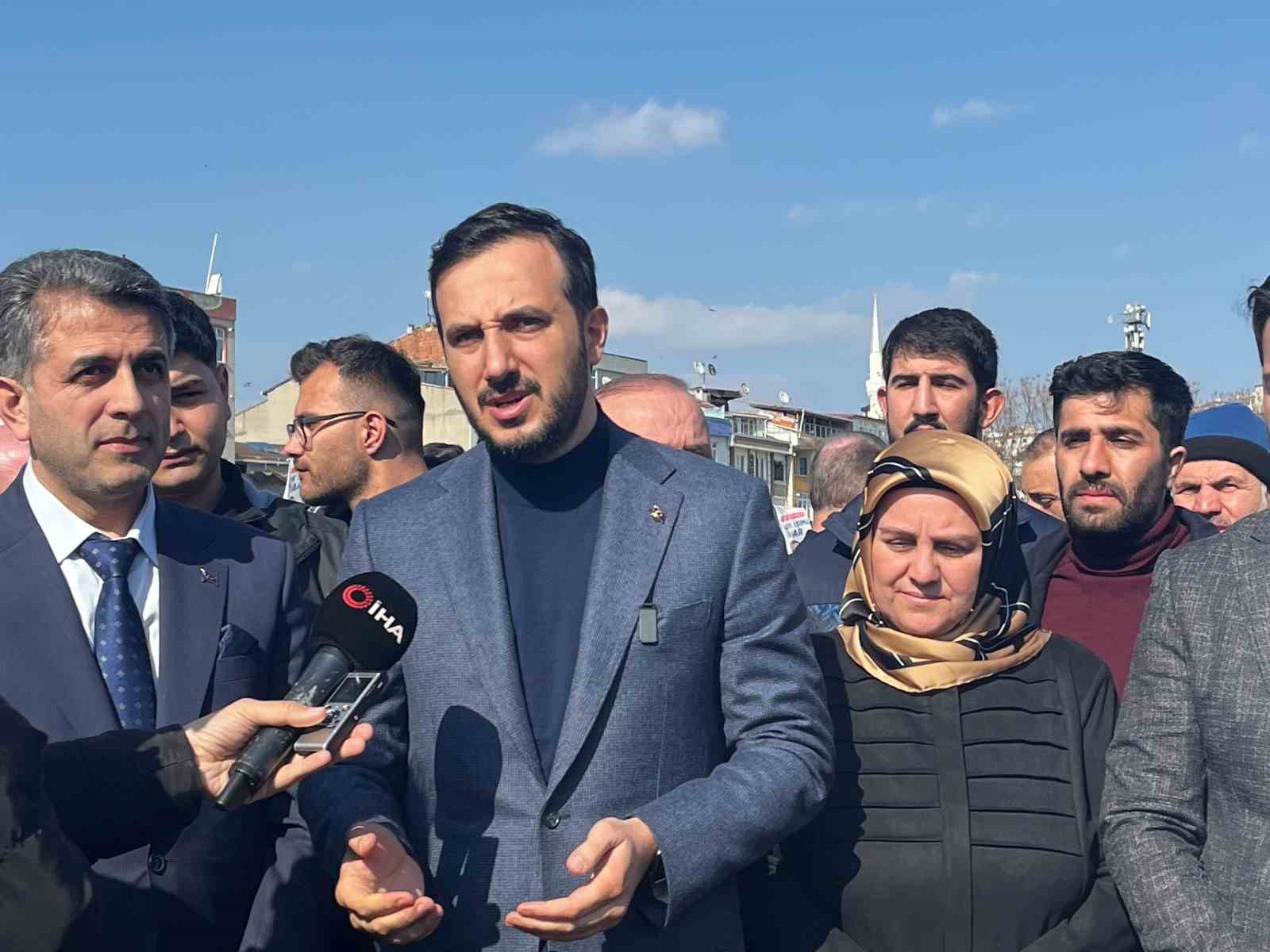 Bağcılar Belediyesi tarafından ‘Kapıdan Sandığa Seçim Hattı’ projesinin lansmanı yapıldı