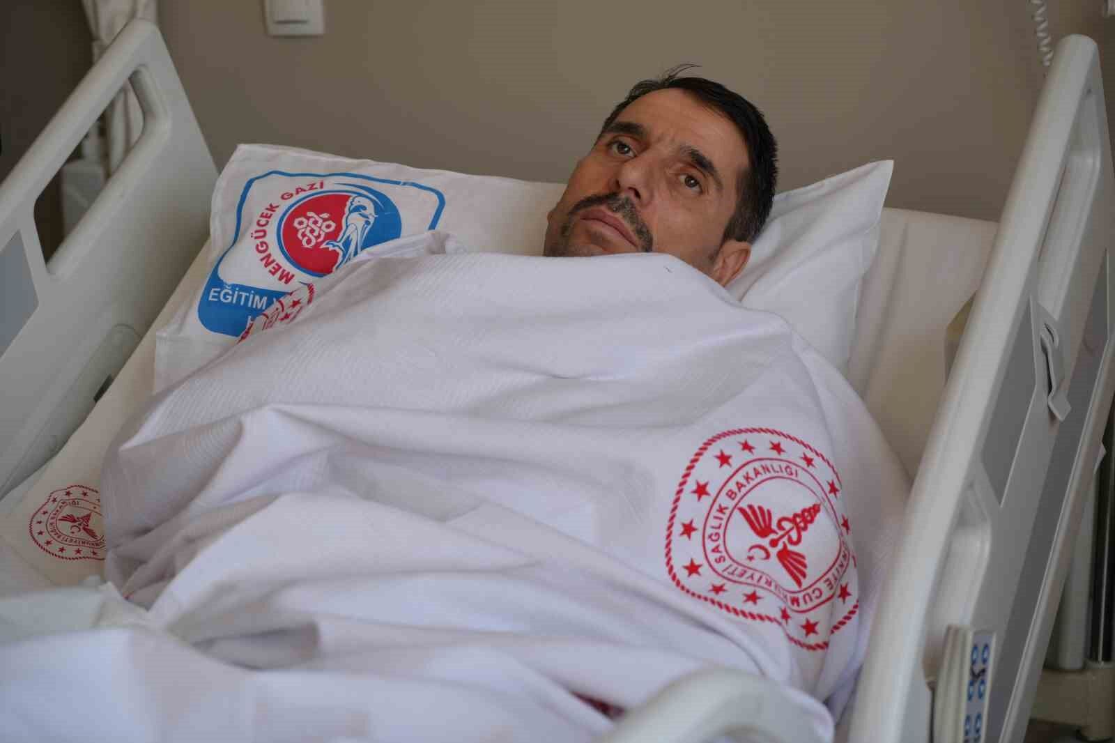 Çatıdan düşmesi 35 yıldır tutmayan kalçasının iyileşmesine vesile oldu