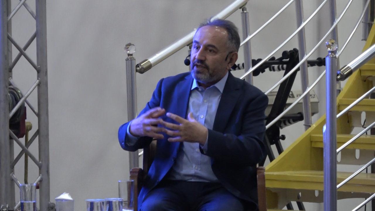 Türkiye'nin önündeki en büyük 2 tehdidi açıkladı: ‘Korkunç bir kabusa doğru gidiyor’