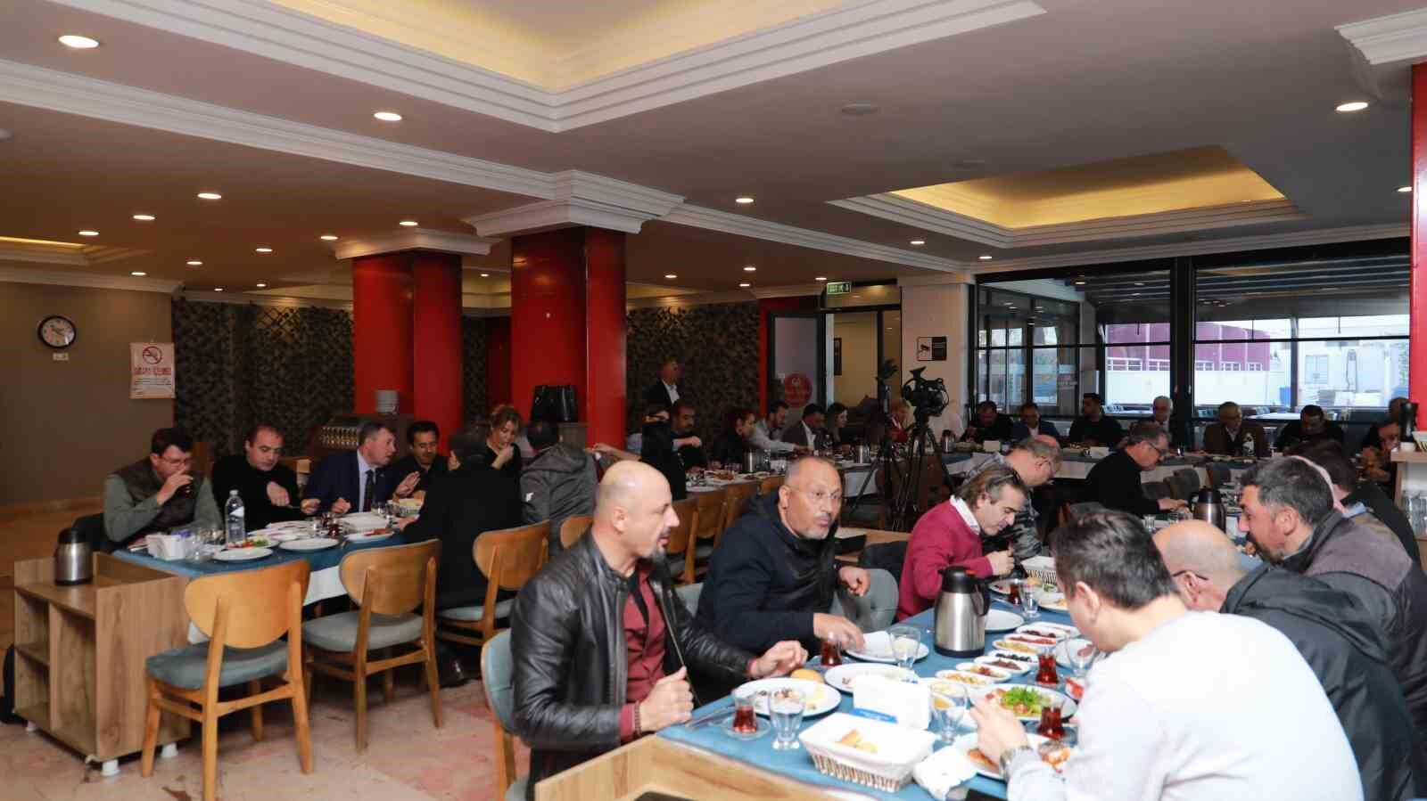 Başkan Ali Kemal Deveciler, basın mensuplarıyla buluştu