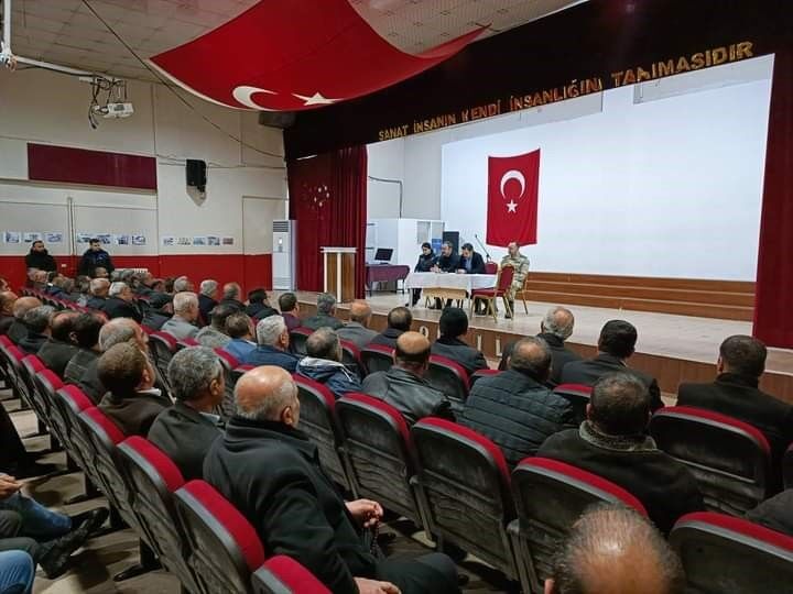 Kaymakam Uzun, muhtarla seçim güvenliği toplantısı yaptı