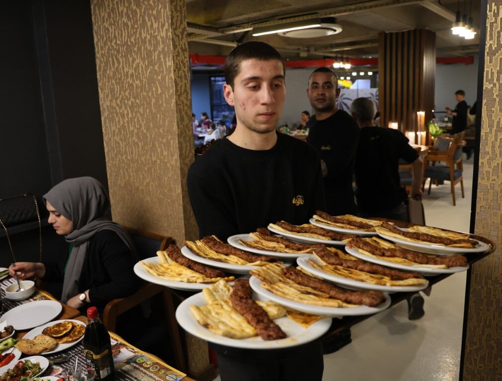 Büryan iftarda hem gözü hem de mideyi doyuruyor