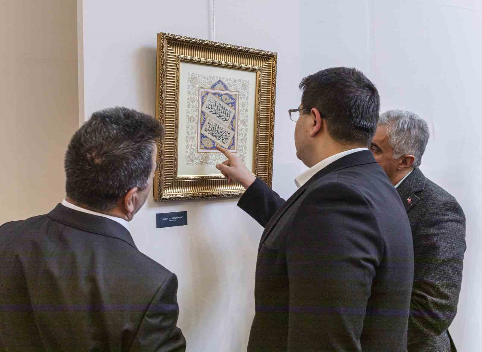 Hat ve tezhip sanatı, sanatseverlerle buluştu