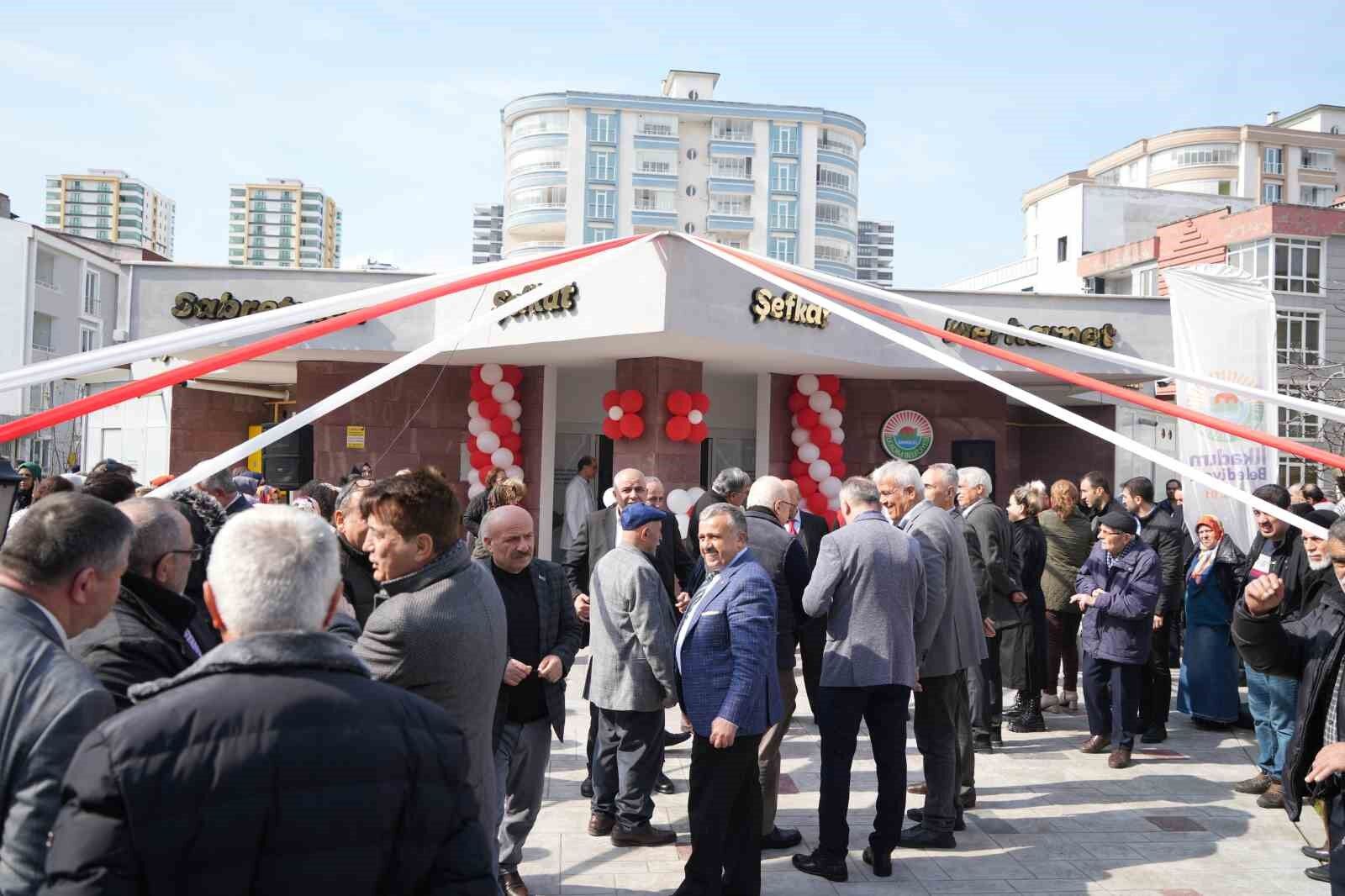 Yaşlılara hizmet verecek 
