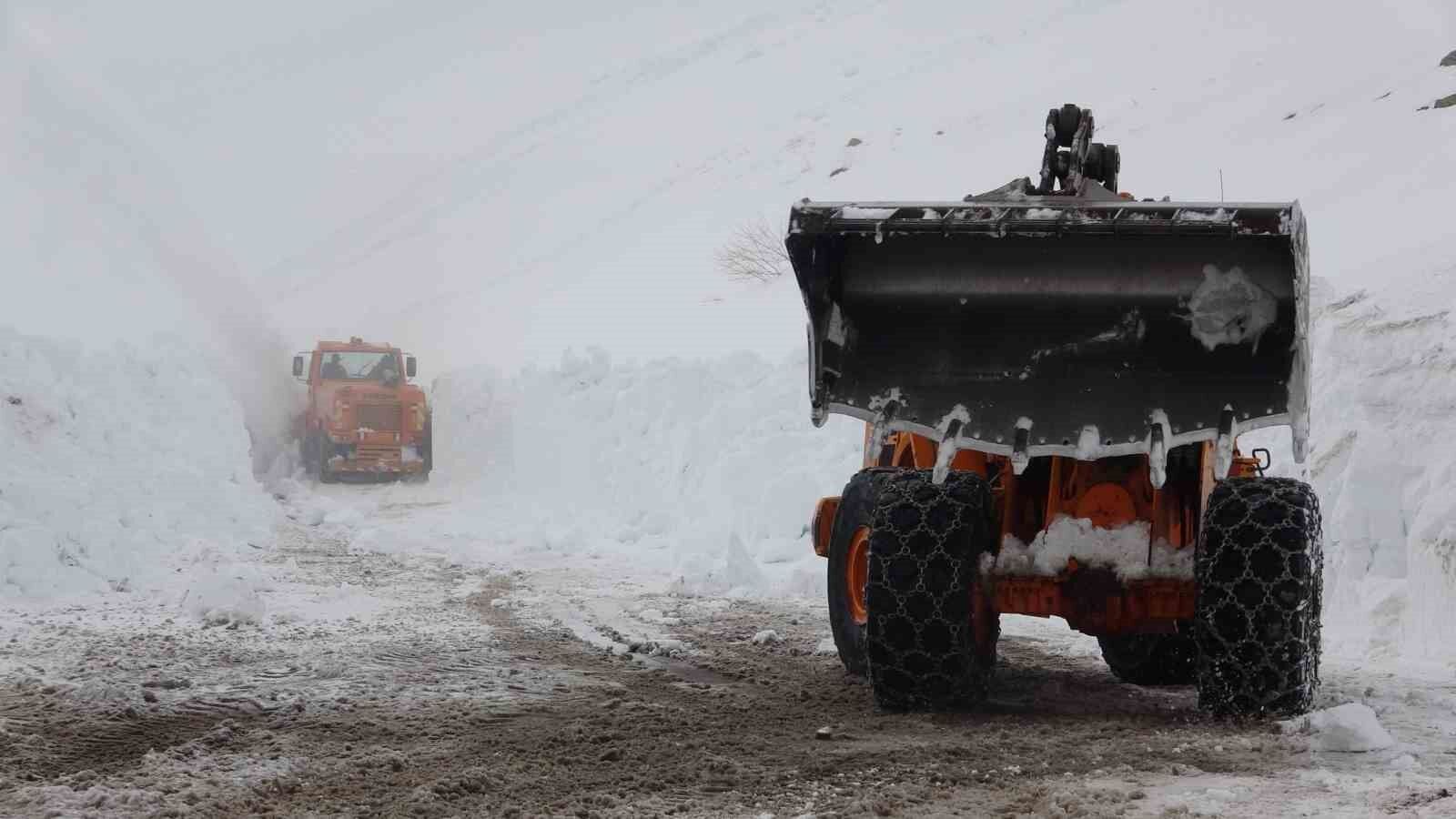 4 aydır kapalı olan Ardahan-Ardanuç yolu ulaşıma açılıyor