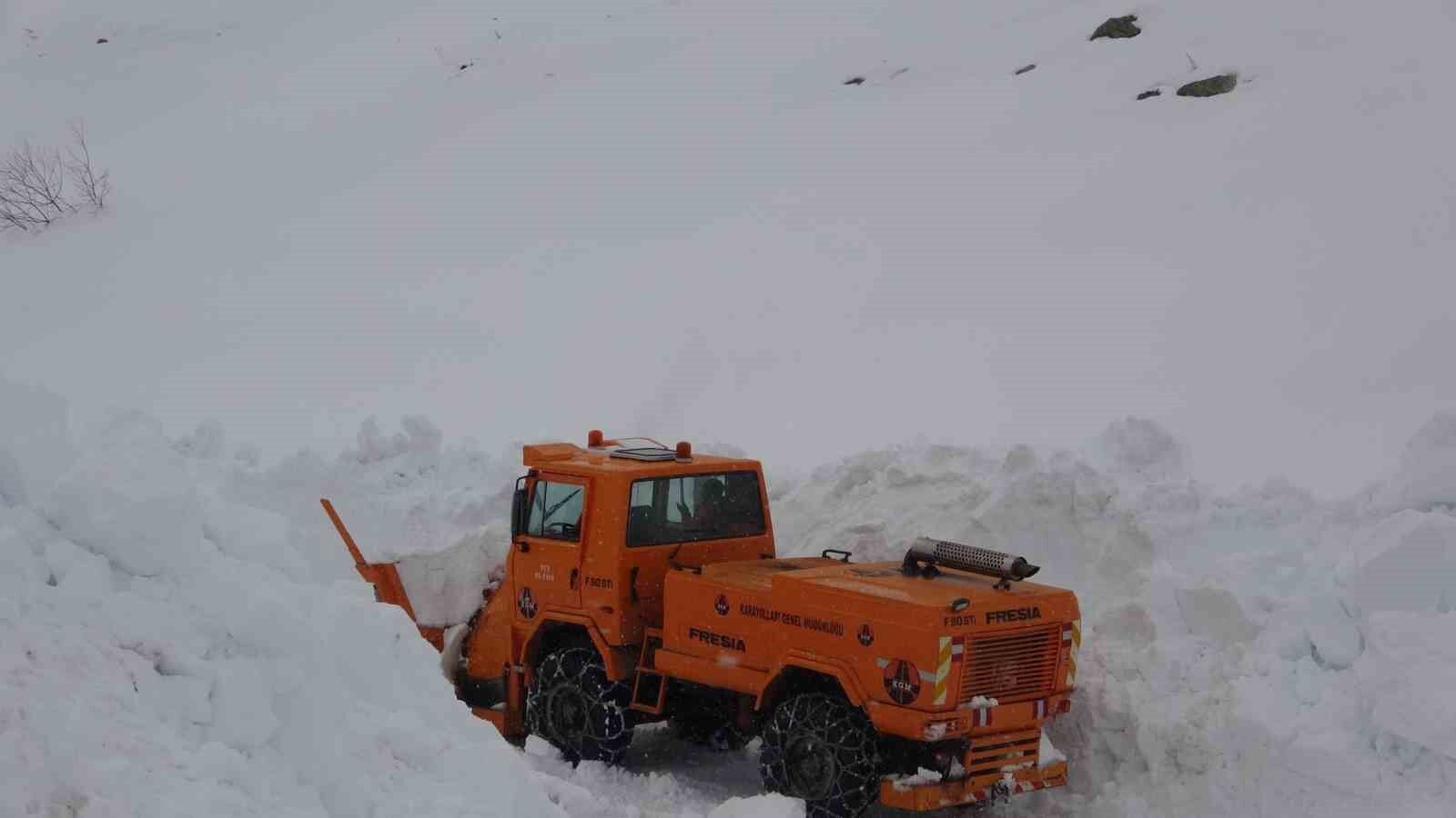 4 aydır kapalı olan Ardahan-Ardanuç yolu ulaşıma açılıyor