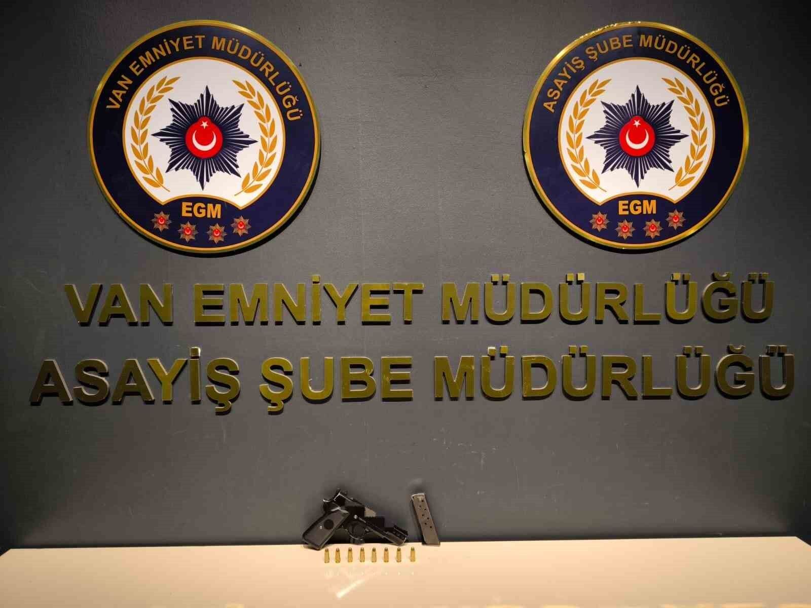 Van’da değişik suçlardan 44 kişi tutuklandı