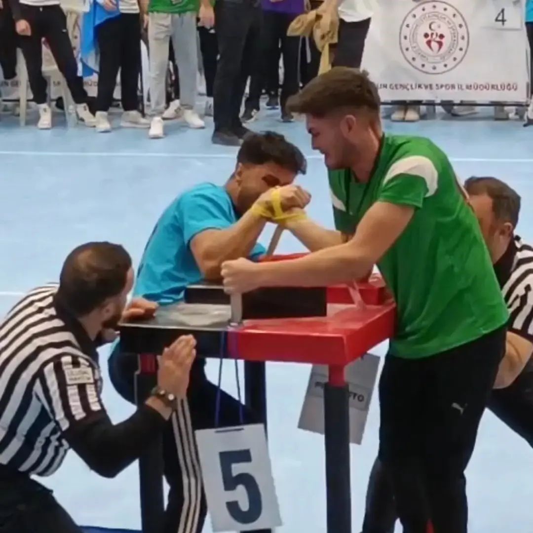 Öğretmenlerinin desteğiyle Türkiye şampiyonu oldu