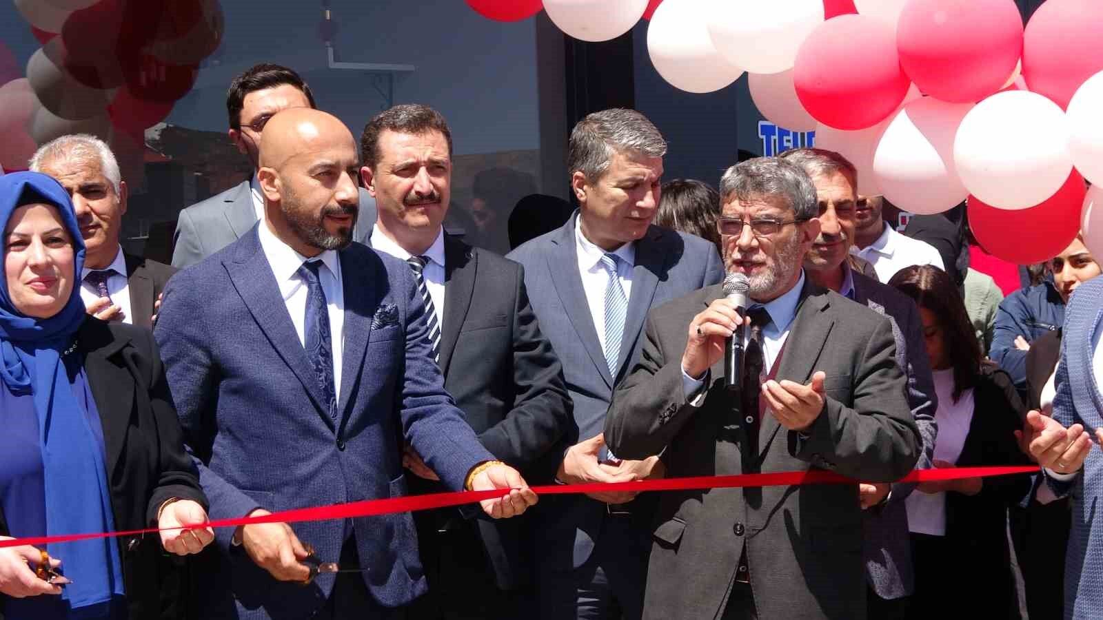 Bitlis’te 7 girişimci kadın kooperatif açtı