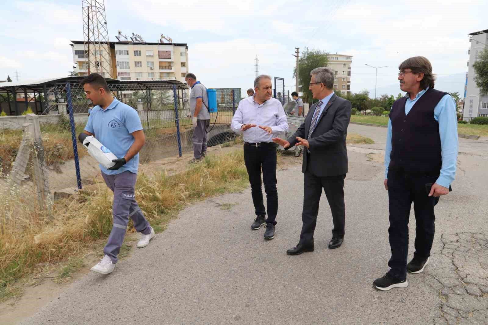 Nazilli Belediyesi ilaçlama çalışmalarına devam ediyor