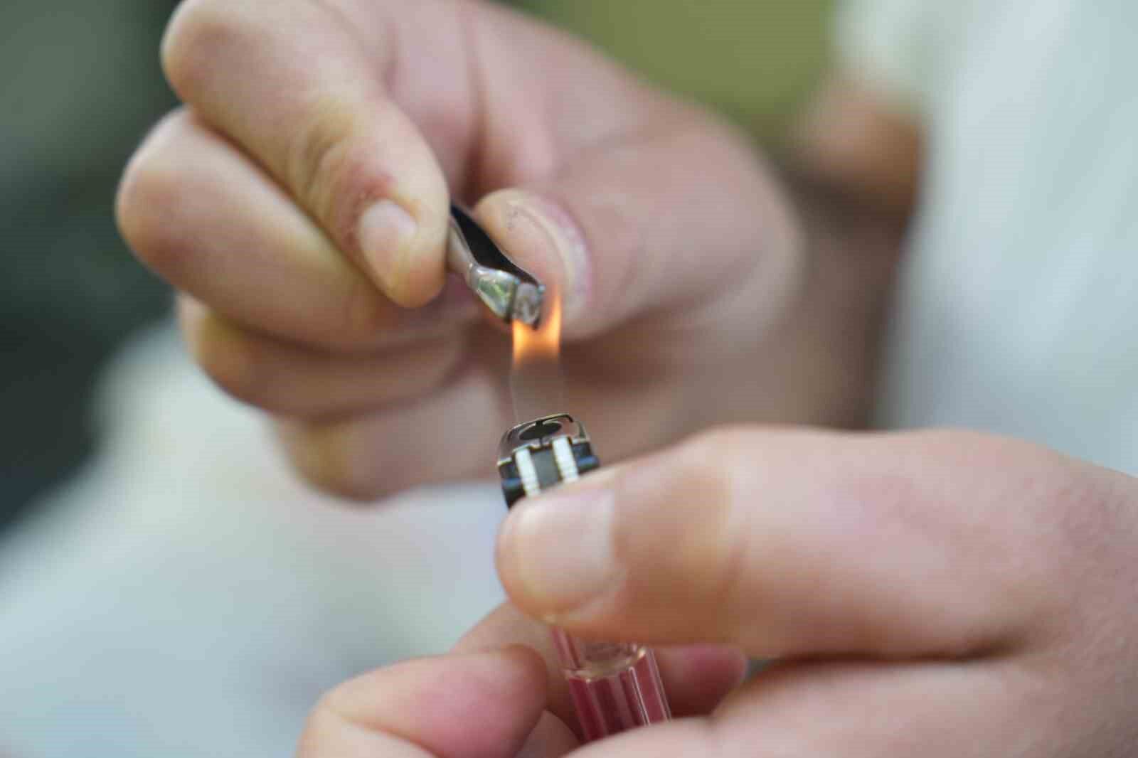 Muş’ta yağan bilinmeyen cisimler şaşırttı