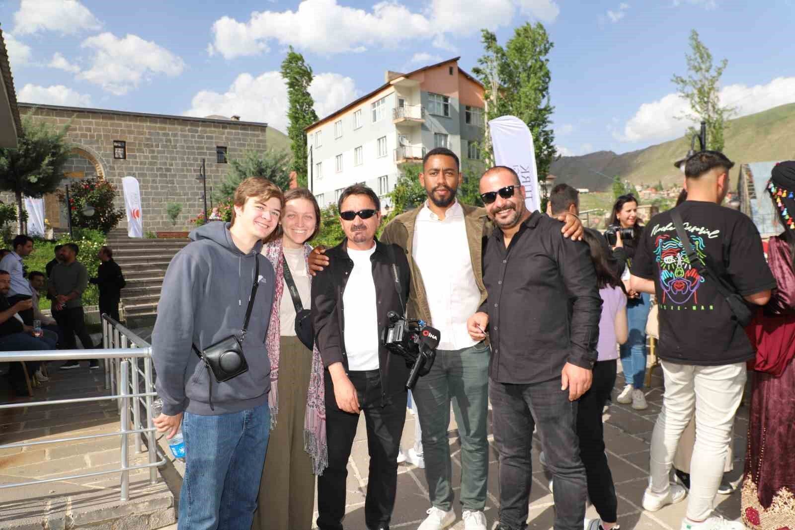 Hakkari’de yöresel lezzetler festivali düzenlendi