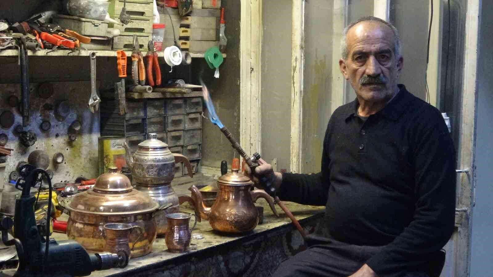 Van’da unutulmaya yüz tutmuş kalaycılık mesleğinin son temsilcisi