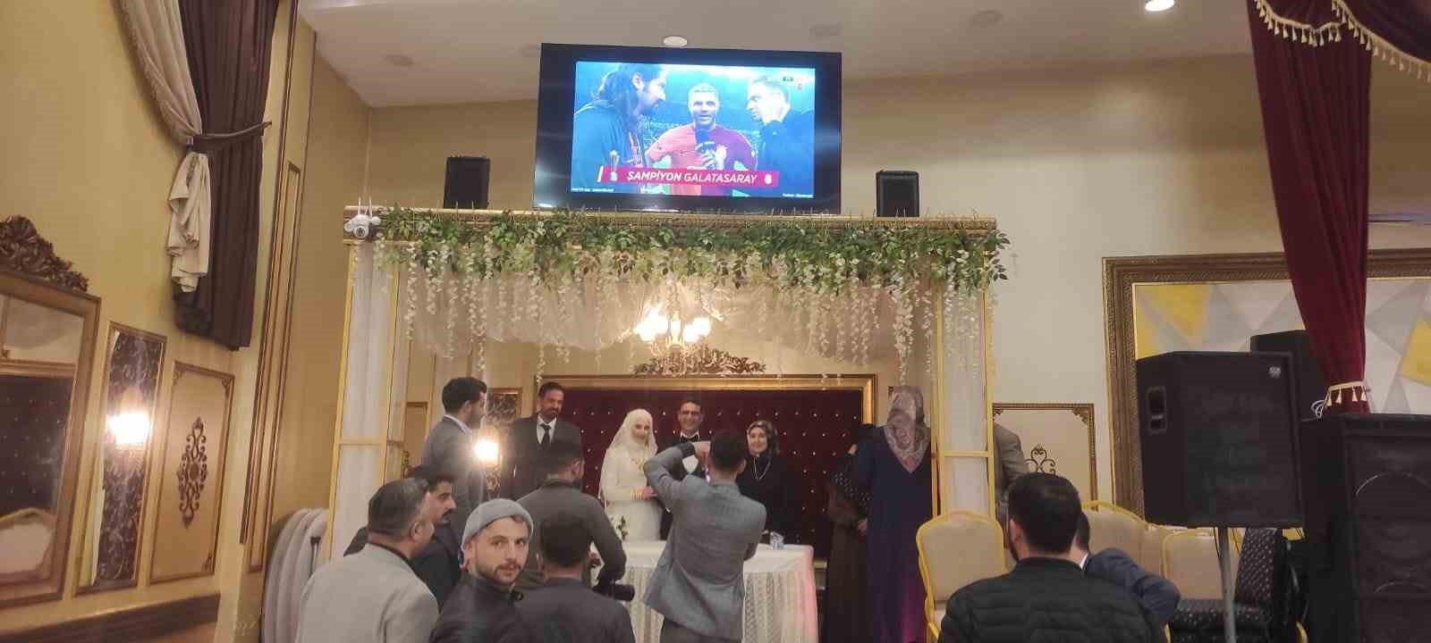 Ağrı’da düğün töreninde şampiyonluk coşkusu