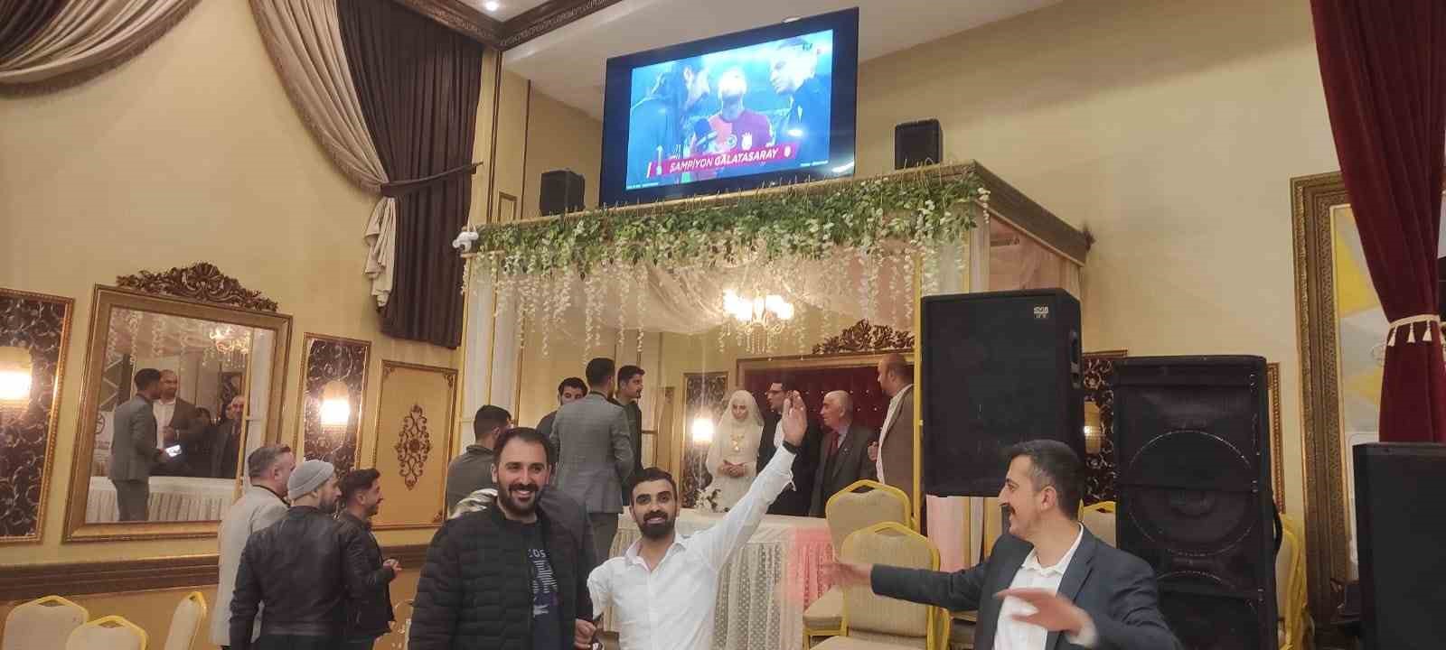 Ağrı’da düğün töreninde şampiyonluk coşkusu