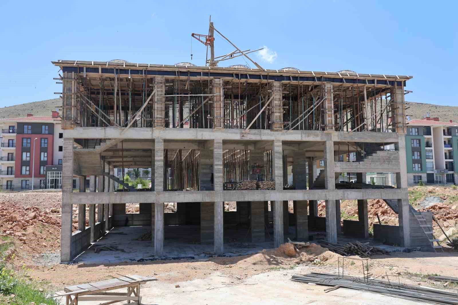 Verilen sözler yerine getirilmeyince caminin yapımı yarıda kaldı