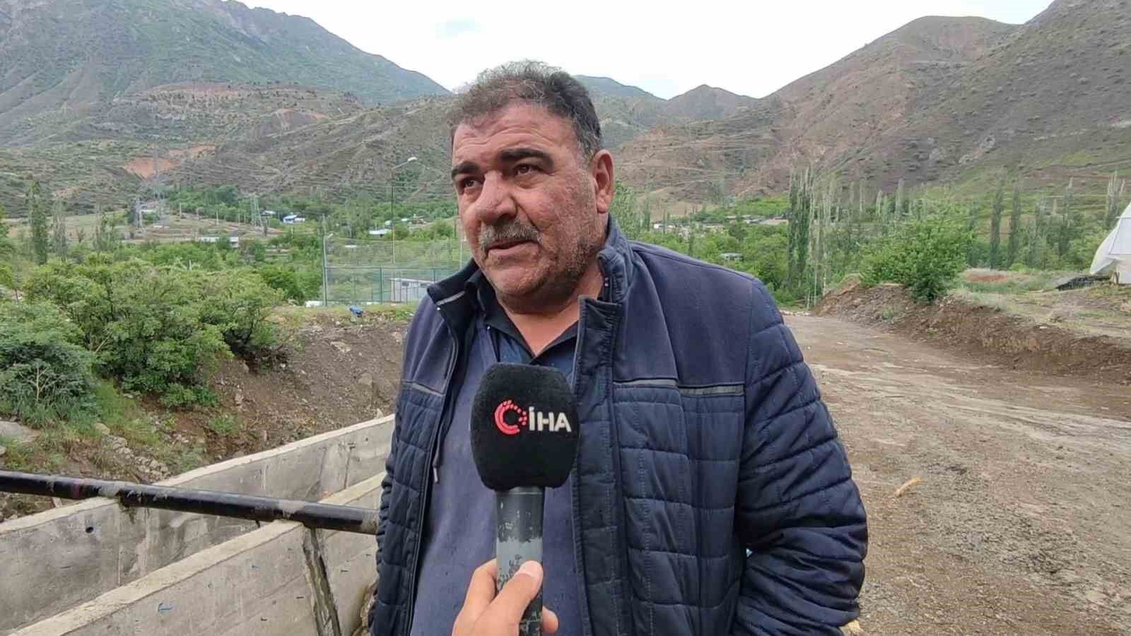 Yol güzergahında yapılan kanal ile sel felaketlerinin önüne geçildi