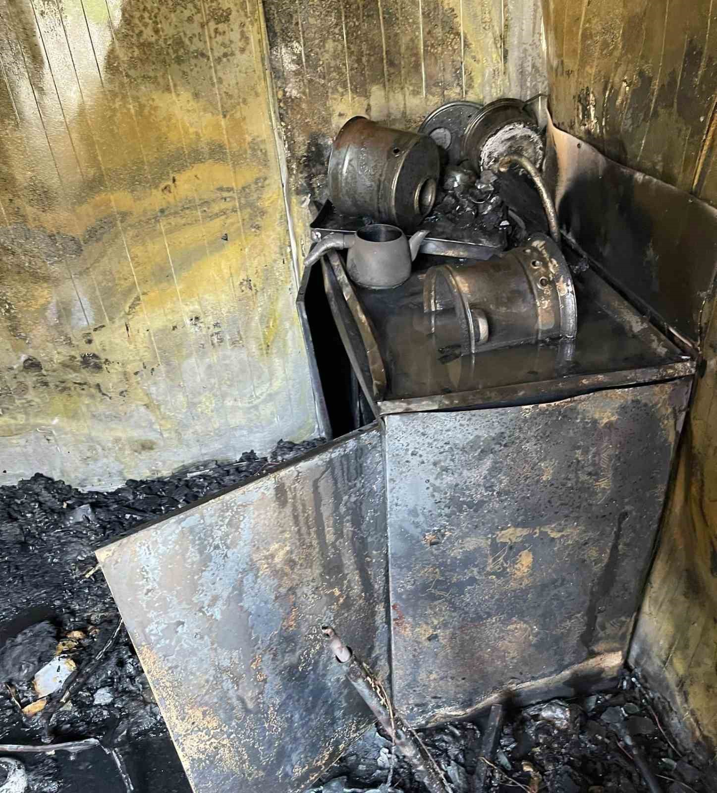 Van’da konteyner yangını