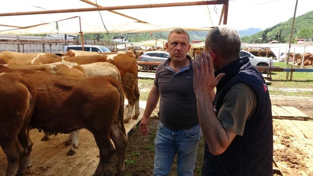 Kurban pazarlarında sıkı pazarlıklar başladı