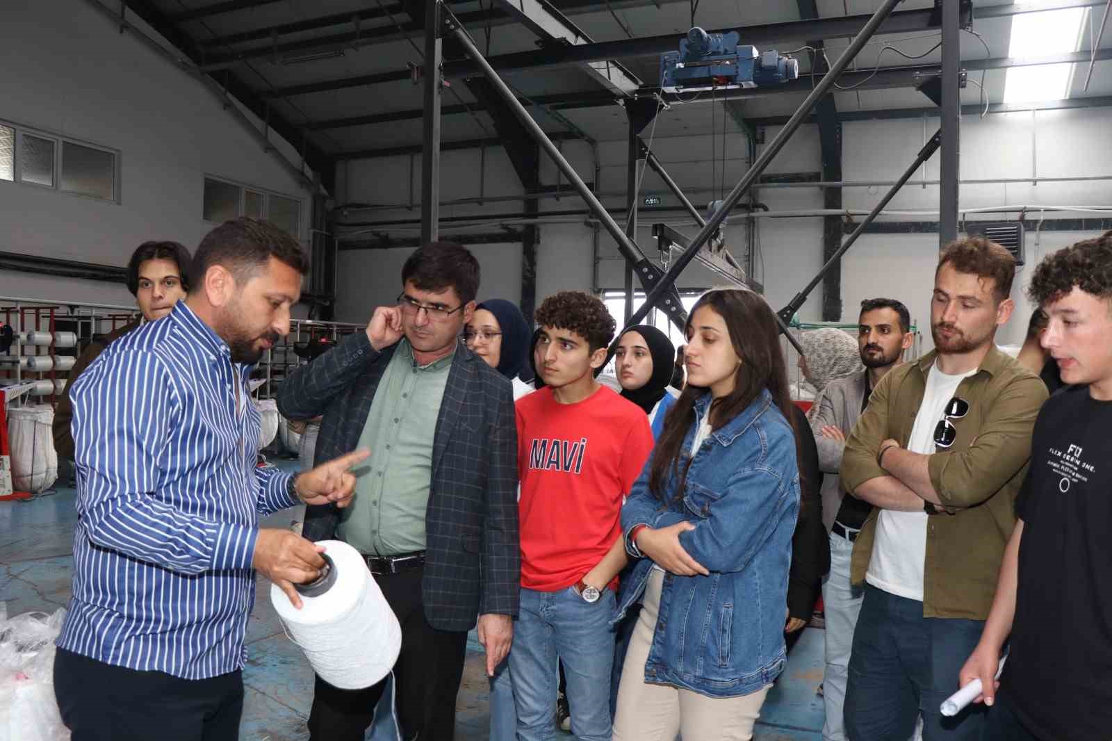 Derste öğrendiklerini sahada gördüler