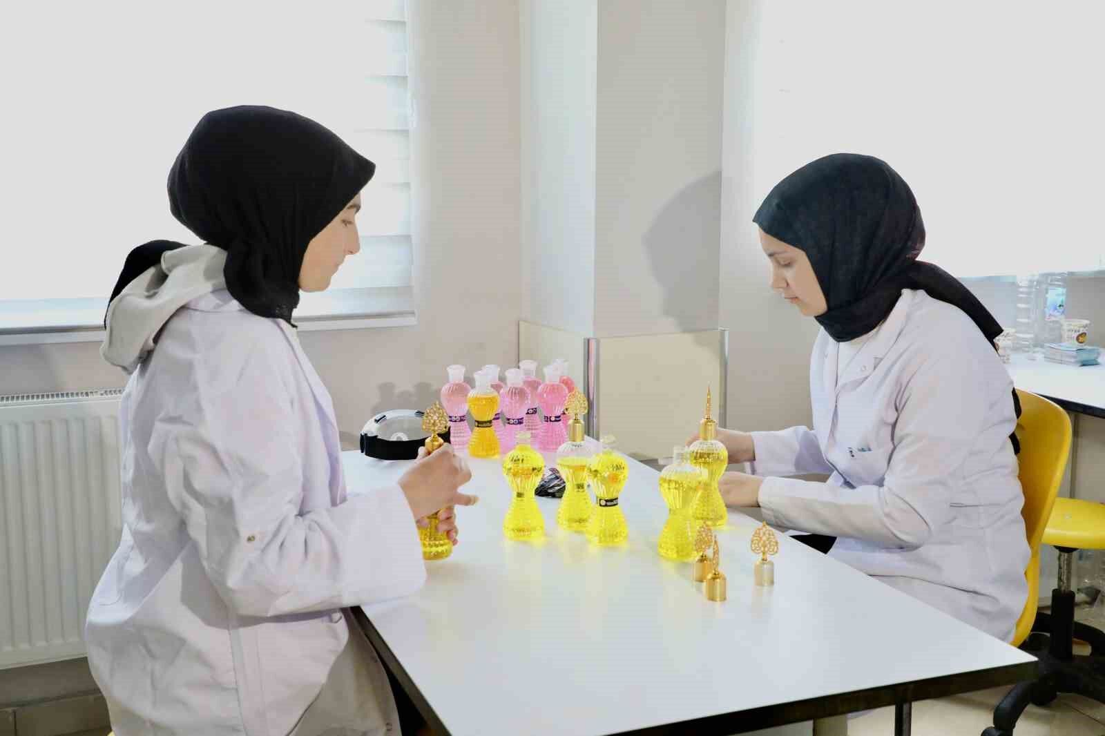 Ağrı’da fabrikaya dönüşen meslek liseleri, 38 milyonluk ciroya ulaştı