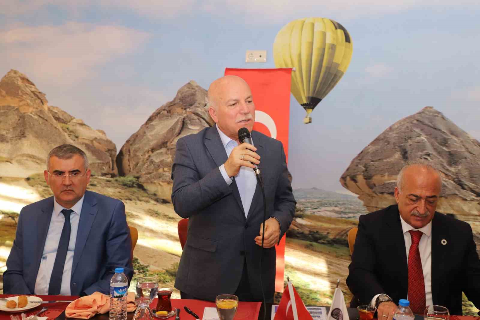 Uluslararası öğrenciler mezuniyet heyecanı yaşadı