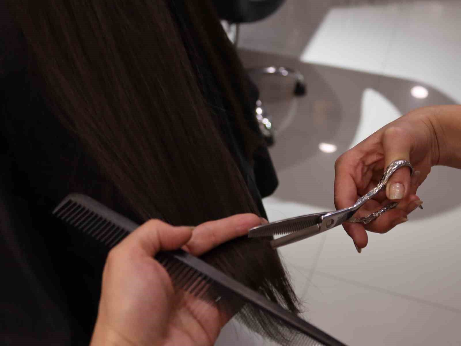 Bu yazın popüler olan saç kesimleri Retro olmasıyla dikkat çekti