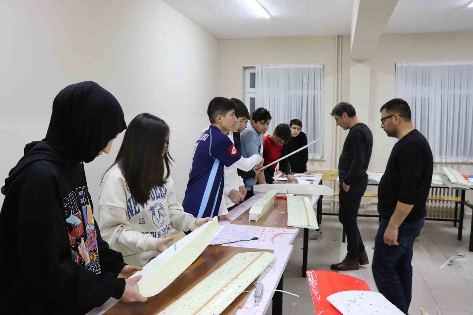 Tek hayalleri Teknofest’te yarışmak