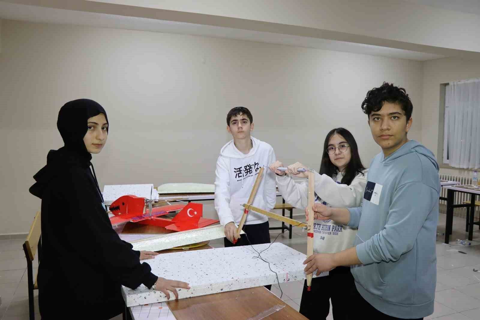 Tek hayalleri Teknofest’te yarışmak