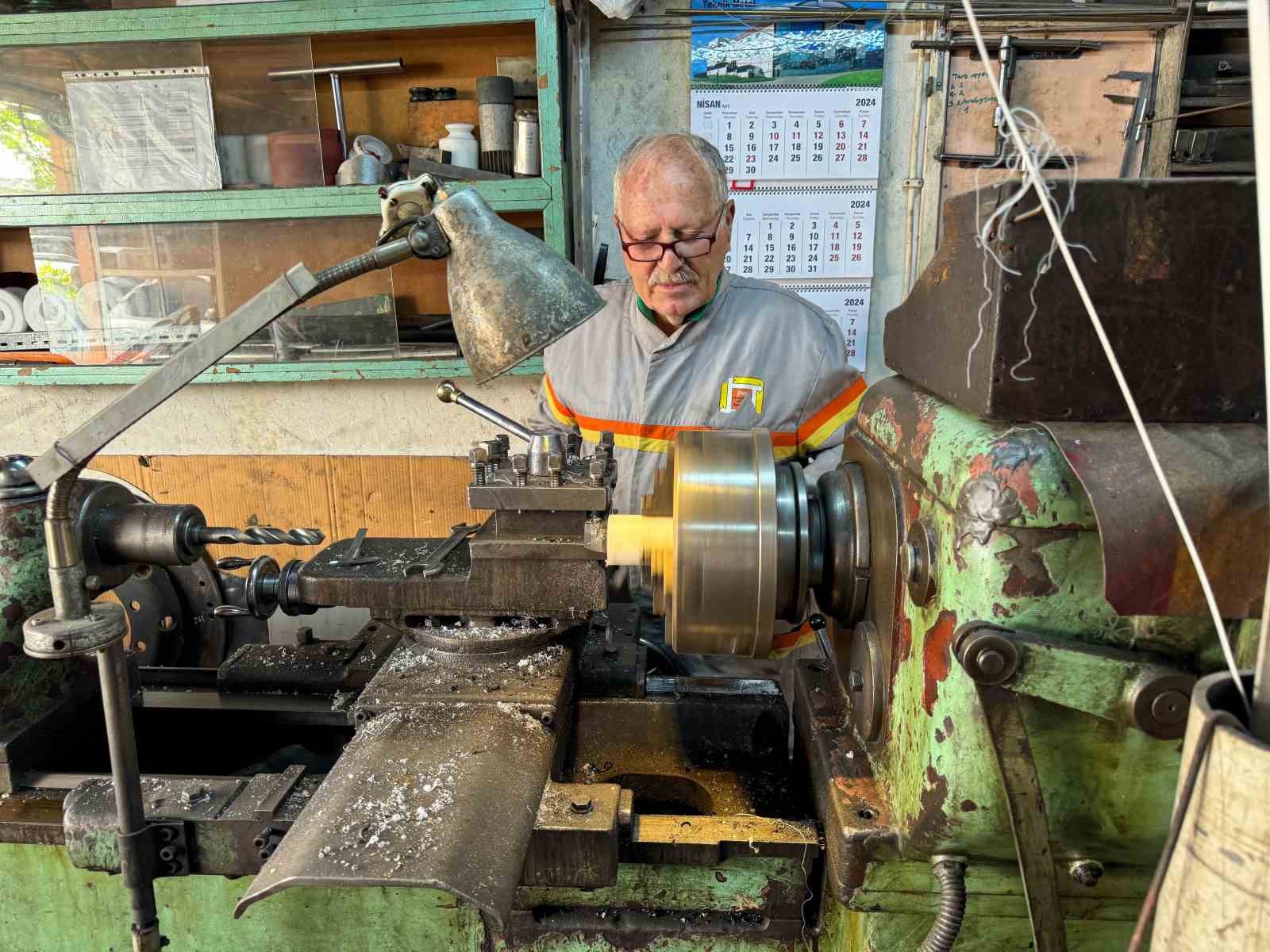 Yarım asırlık torna ustası