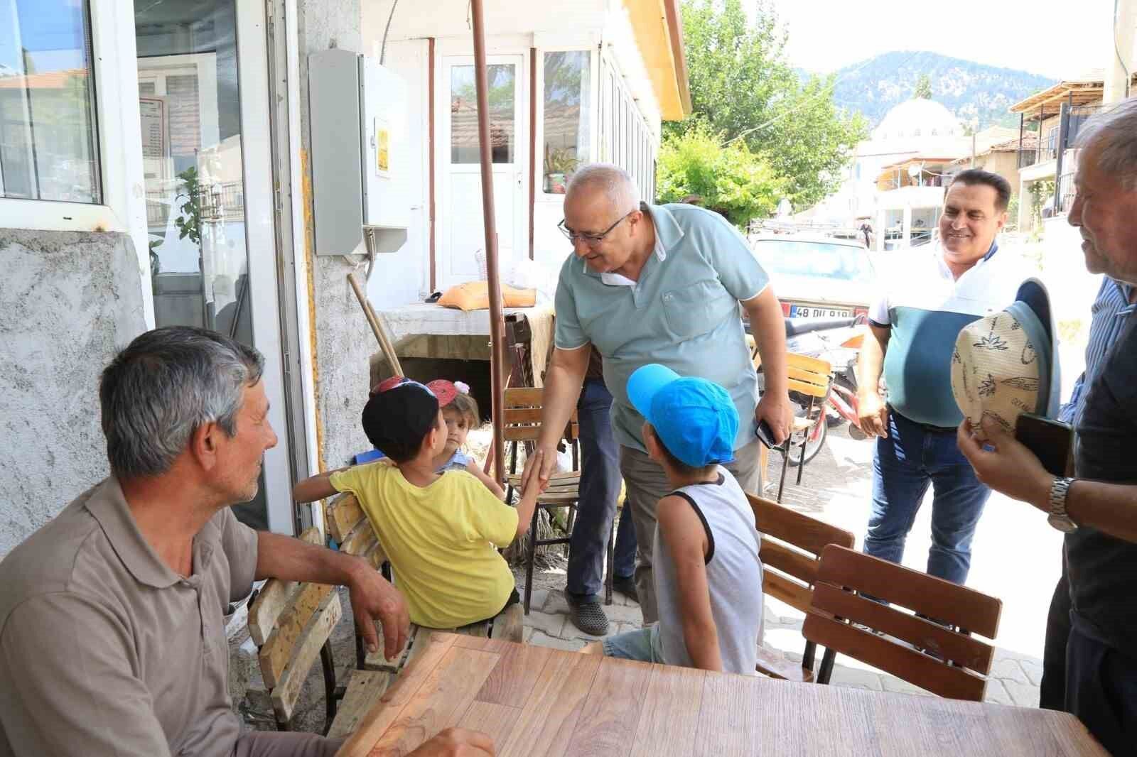 Başkan Arslan mahalle mahalle bayram mesaisine devam ediyor