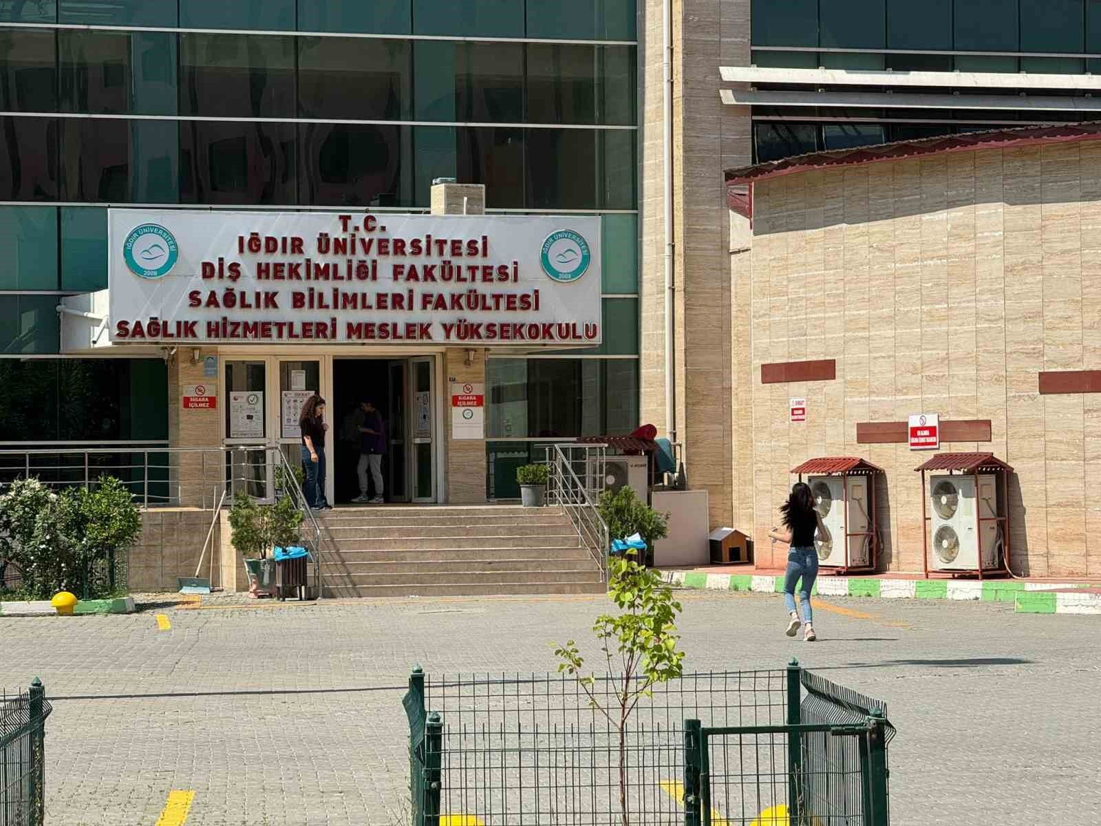 Iğdır’da öğrenciler YKS sınavı öncesi sınava yetişme mücadelesi verdi