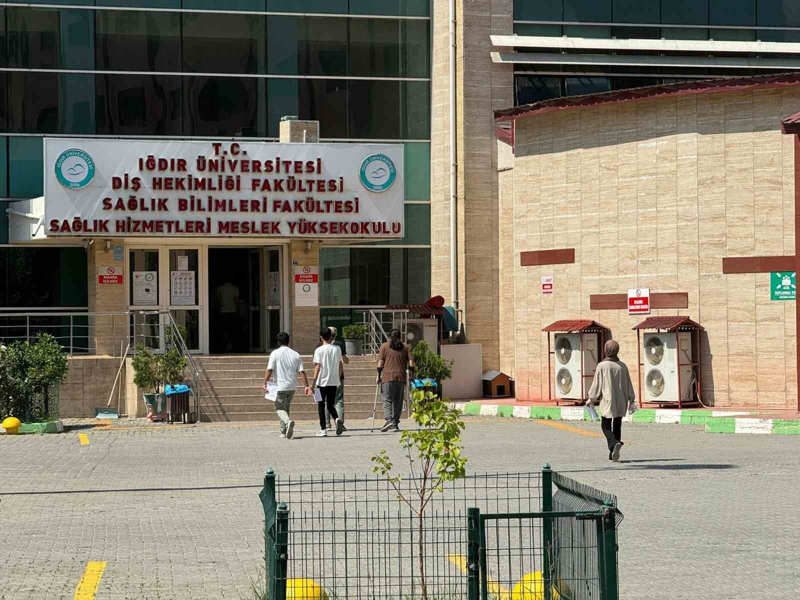 Iğdır’da öğrenciler YKS sınavı öncesi sınava yetişme mücadelesi verdi