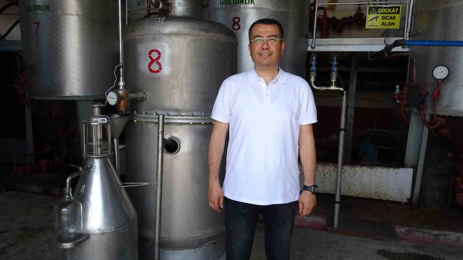 4 tondan sadece 1 litre çıkıyor, litresi 400 bin TL’yi buluyor