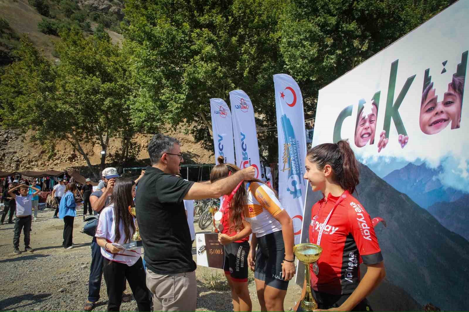 Çukurca ’5. Fotosafari ve Doğa Sporları Festivali’ coşkuyla devam ediyor