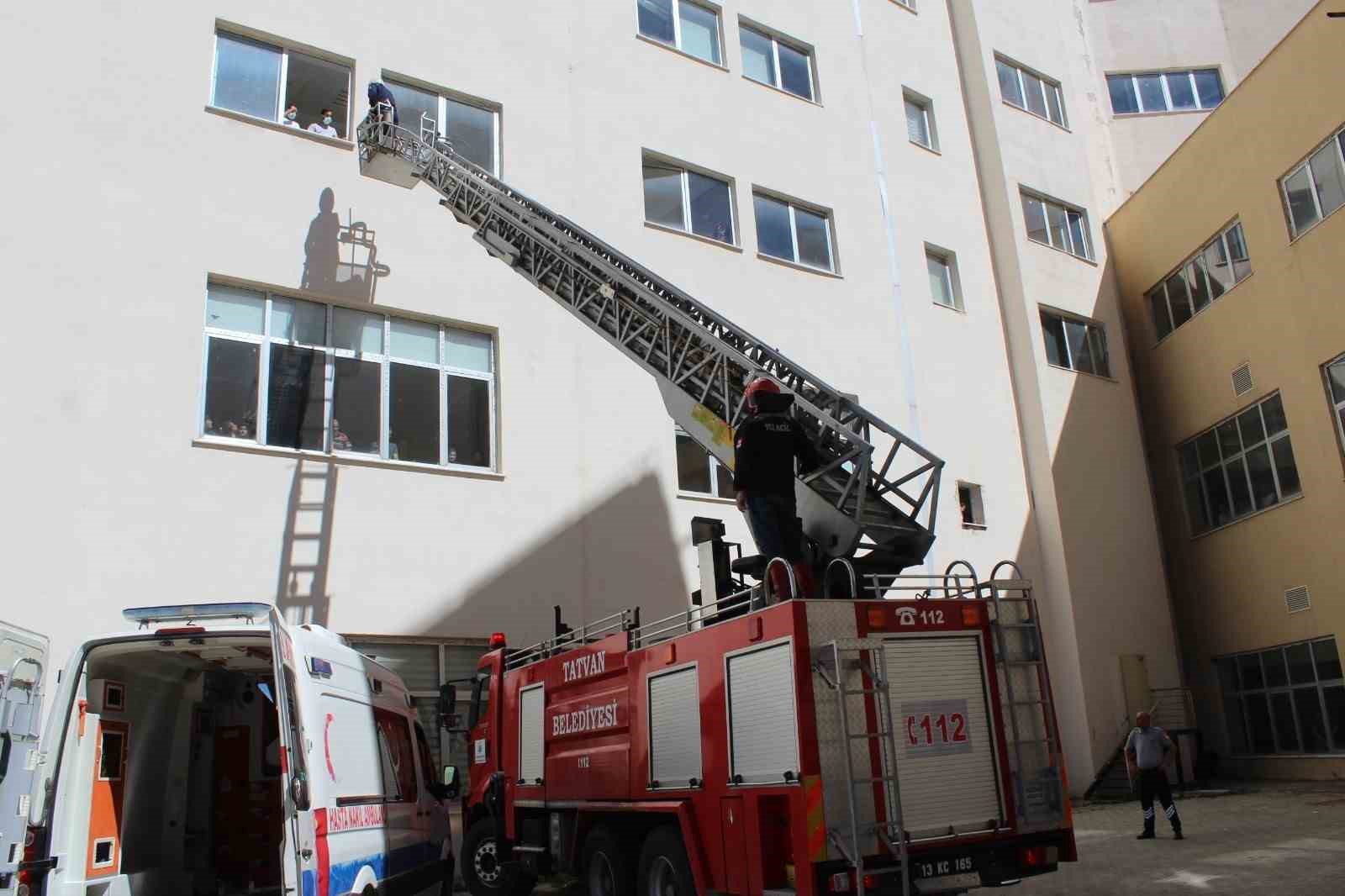 Tatvan’da gerçeği aratmayan tatbikat