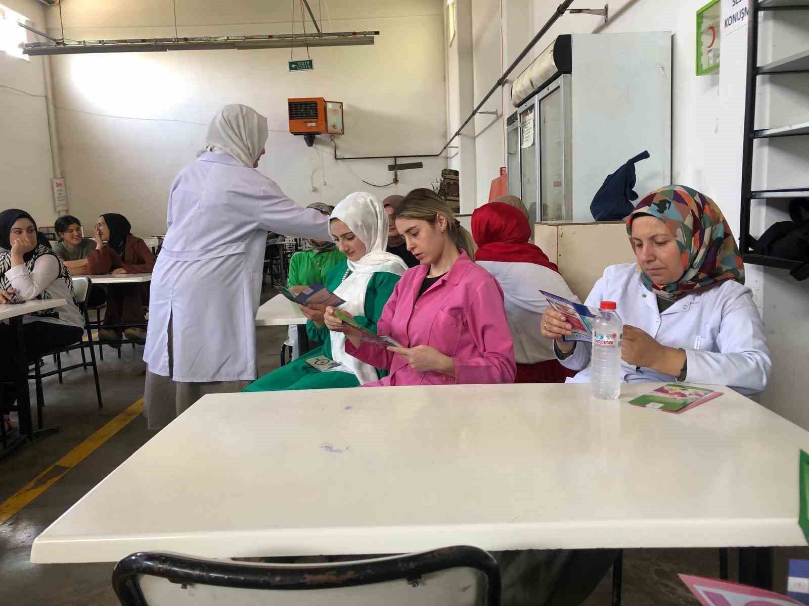 Muş’ta çalışan kadınlara kanser eğitimi
