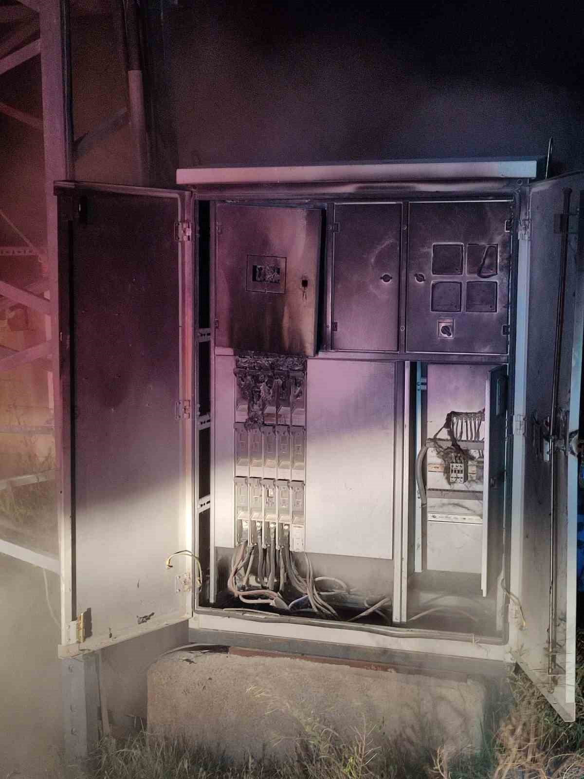 Iğdır’da elektrik trafo yangınında mahalle karanlığa gömüldü