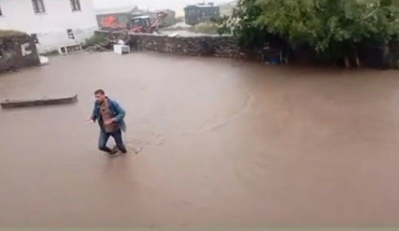 Kars’ta iki köyde sel