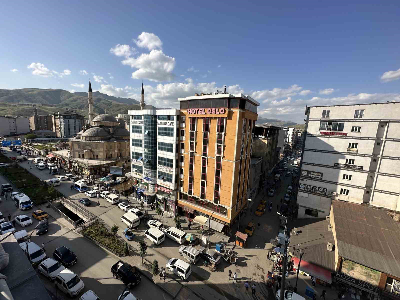 Öğretmen Kenan Canan ‘Uluslararası coğrafya kongresinde’ Yüksekova depremini anlatacak