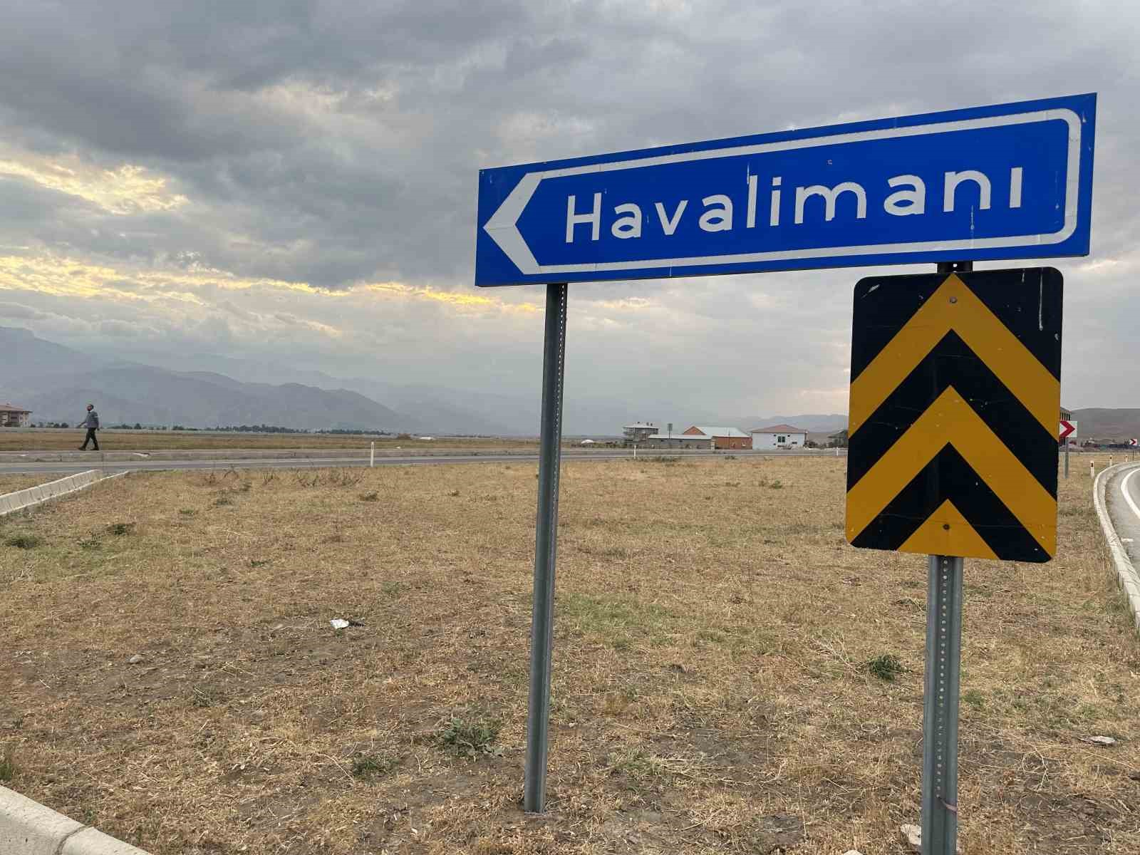 Öğretmen Kenan Canan ‘Uluslararası coğrafya kongresinde’ Yüksekova depremini anlatacak