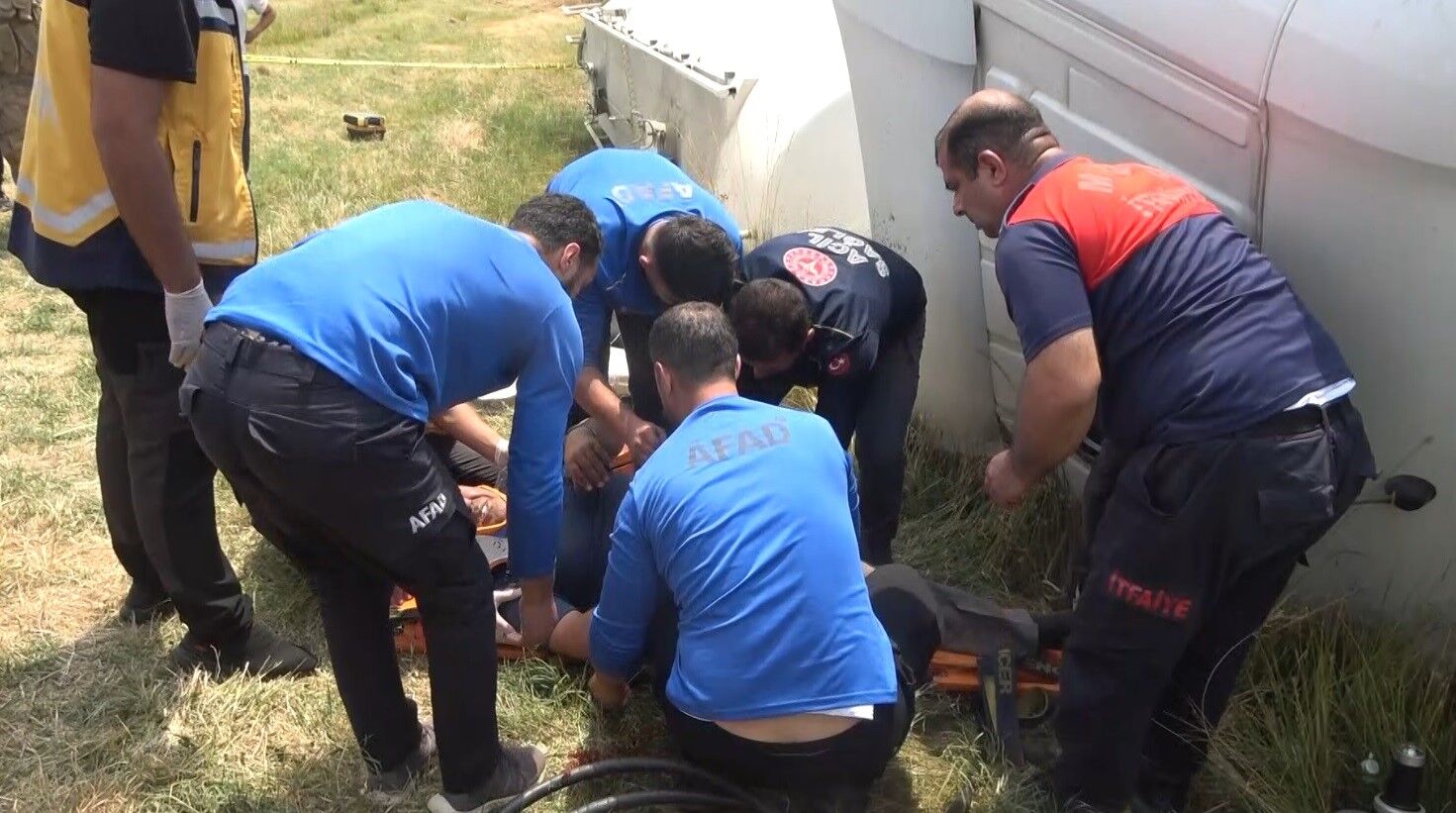 Muş’ta çimento aracı kaza yaptı: 1 yaralı