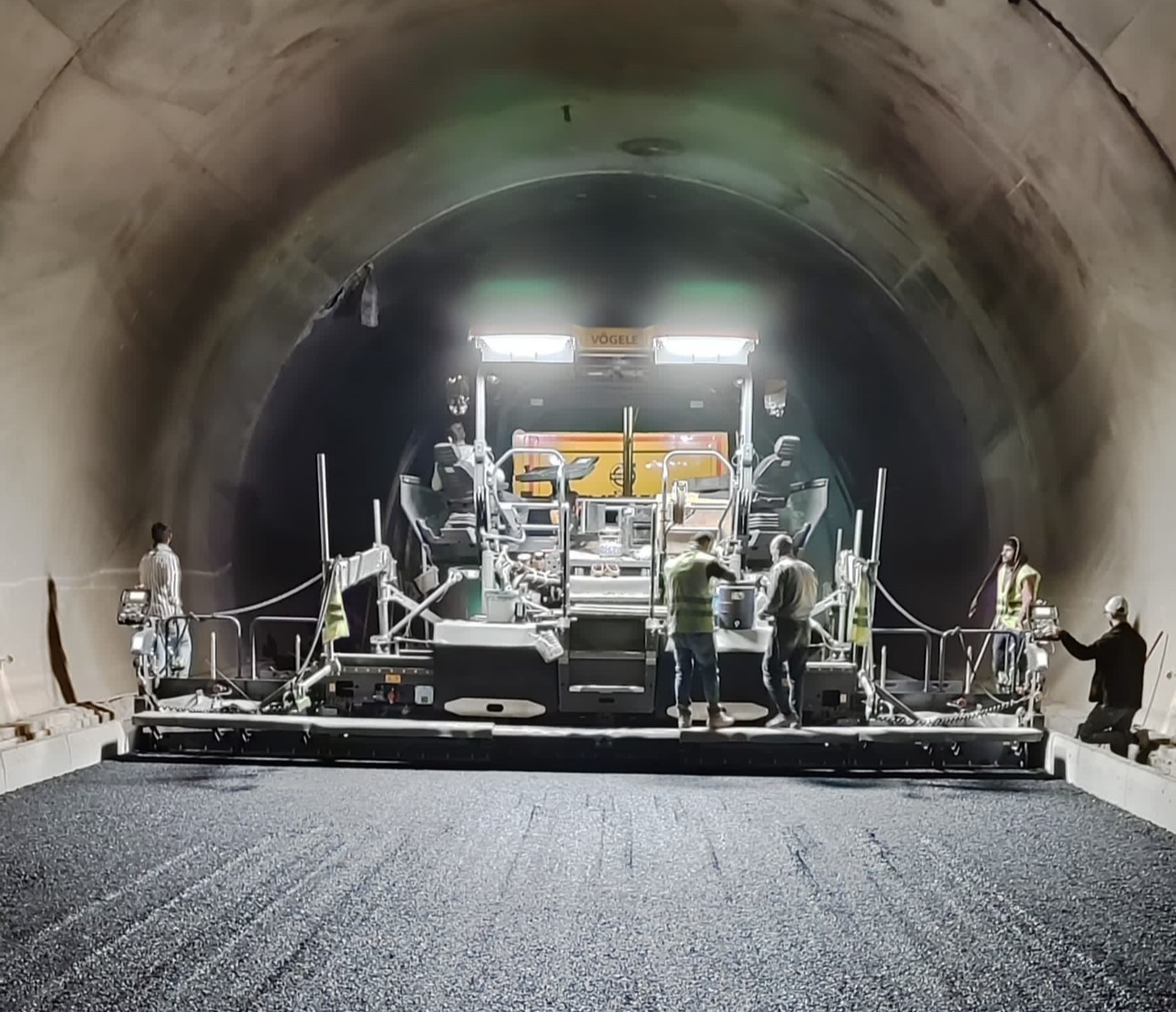 Yüksekova ile Van’ı birbirine bağlayan Yeni Köprü tünellerinin yılsonuna kadar bitirilmesi hedefleniyor