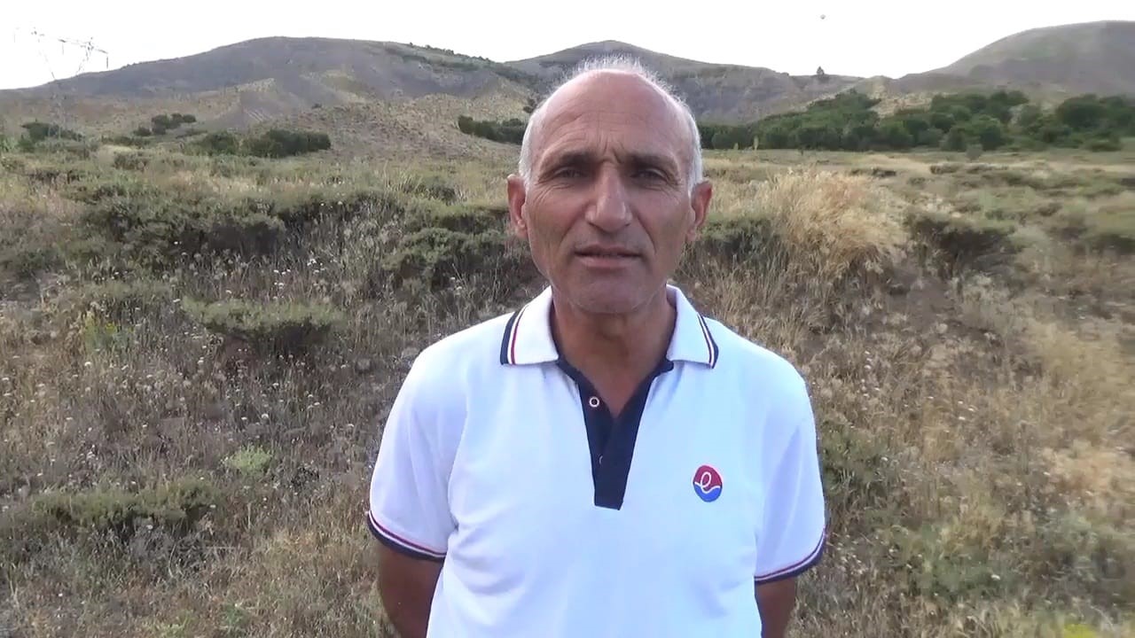 30 yıl sonra köyüne dönerek ekim yaptı, ektiklerini dolu ve sağanak vurdu