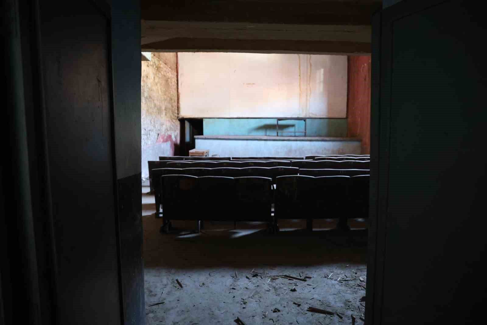 Birçok ilde sinema yokken o ilçede vardı, şimdi turizme kazandırılmayı bekliyor