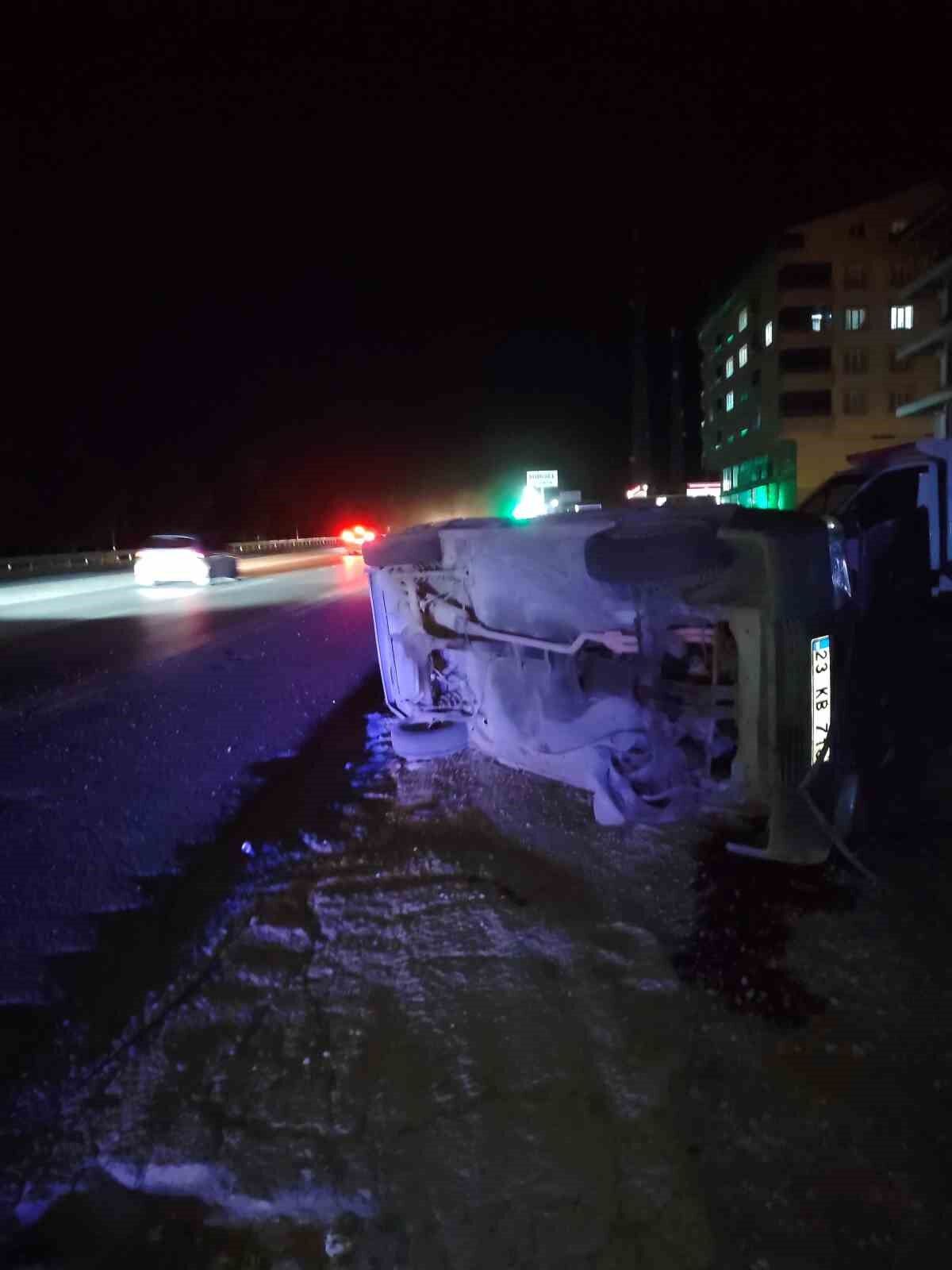Tatvan’da zincirleme kaza: Ambulans kazaya karıştı