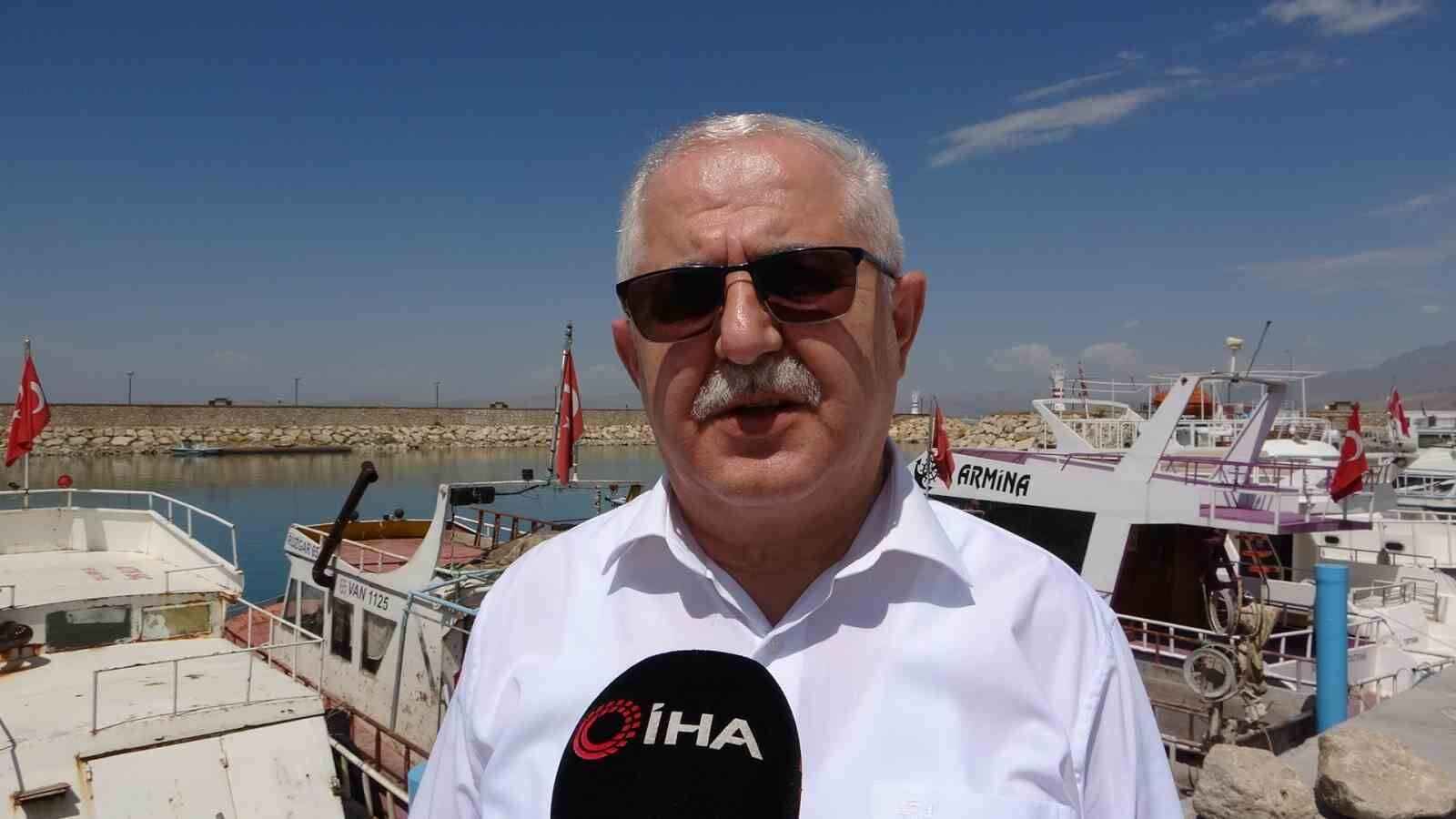 Van’da inci kefali av yasağı sonra erdi