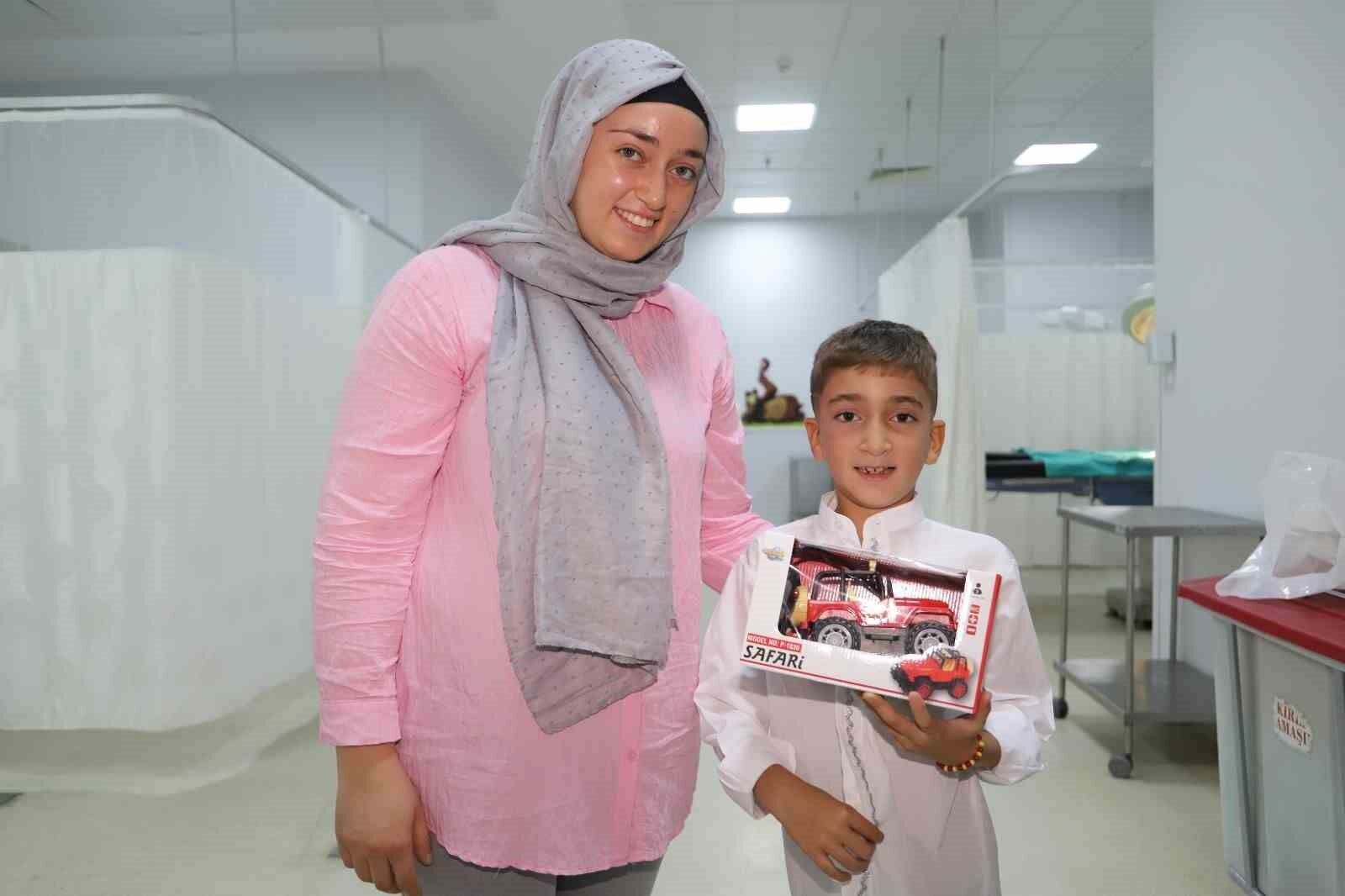 Battalgazi’de 44 depremzede çocuk için sünnet töreni yapıldı