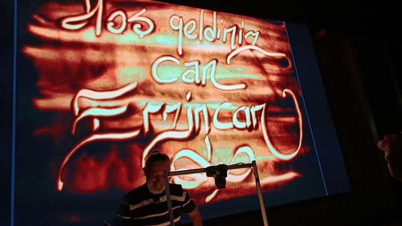 Kum Sanatçısı Köylü, kum tanecikleri ile tarihi canlandırdı